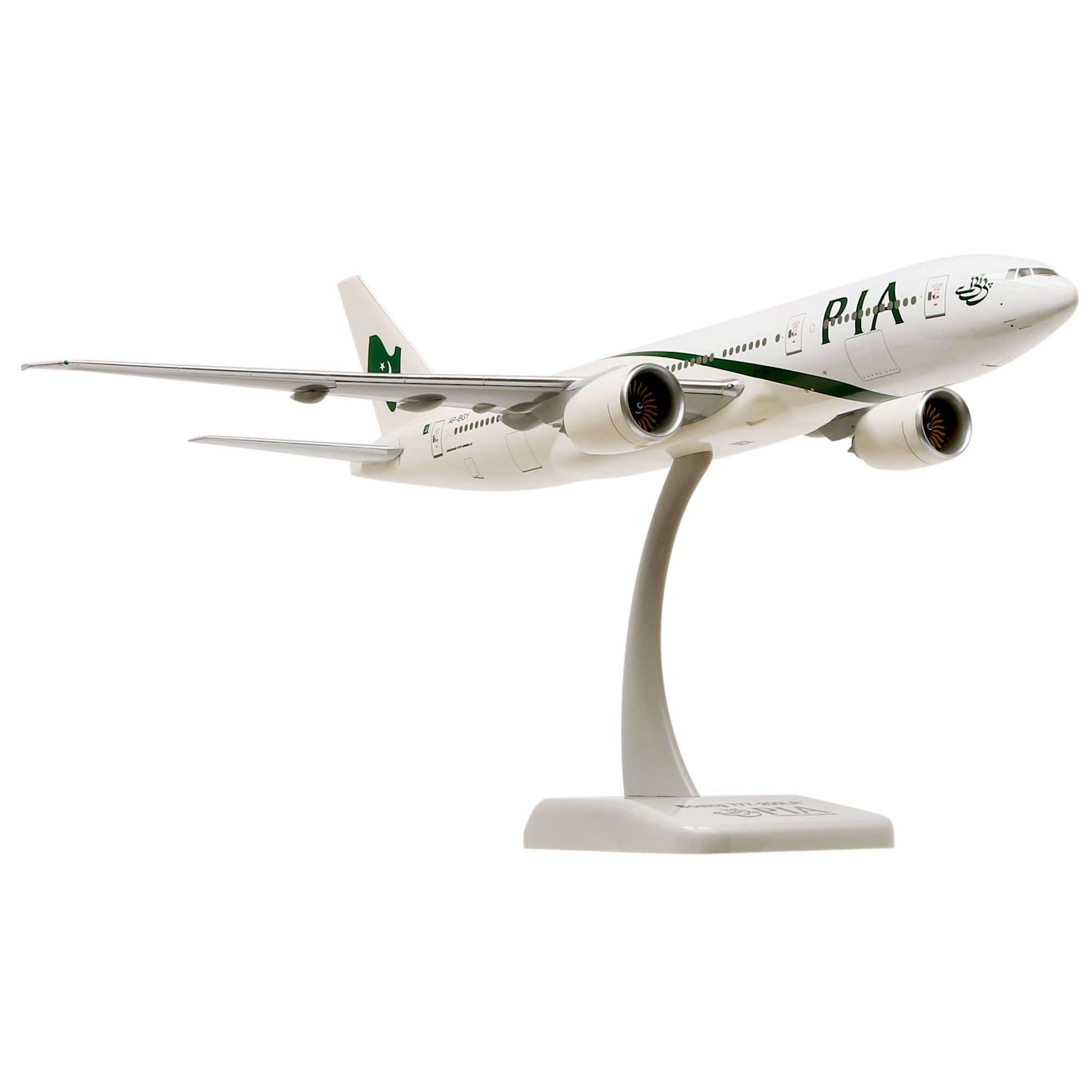 B777-200LR Pakistan aircraft model - 1/200th scale plastic