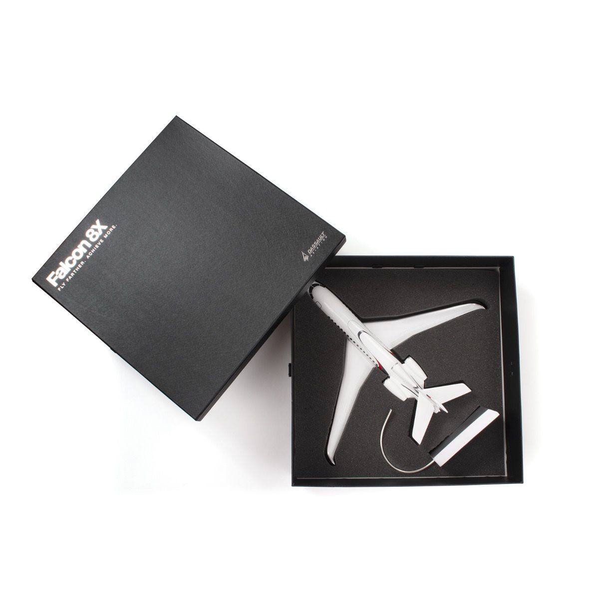 Falcon 8X model kit - Dassault - 1/48 scale